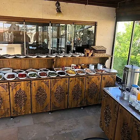 Relic House فندق