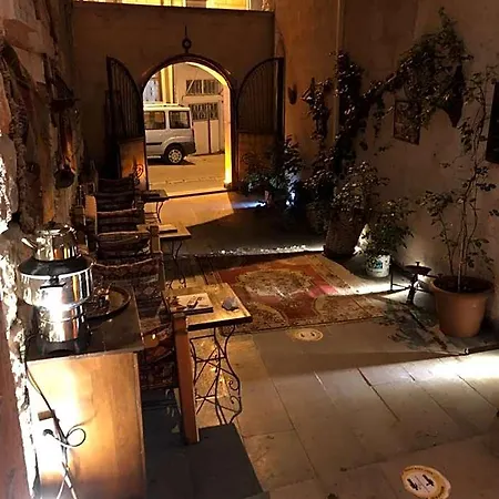 فندق Relic House