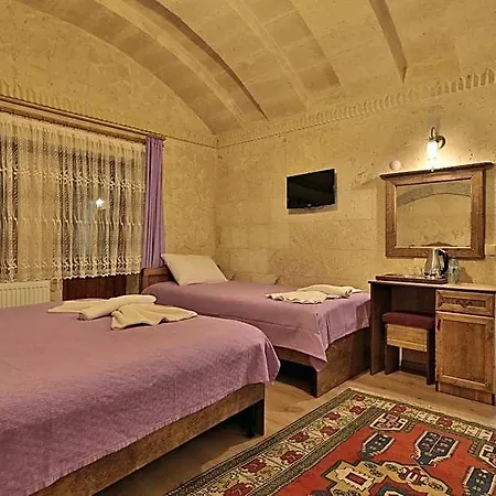 Relic House فندق