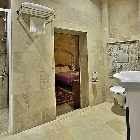 فندق Relic House 3*